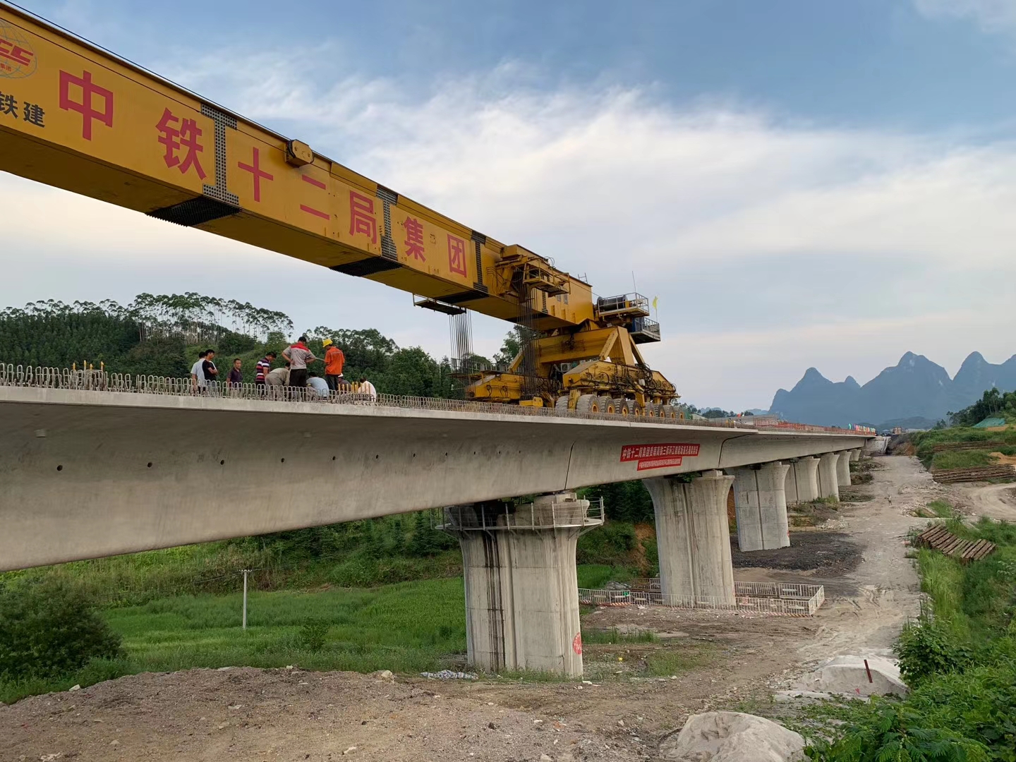 锡林郭勒预应力加固在公路桥梁施工应用